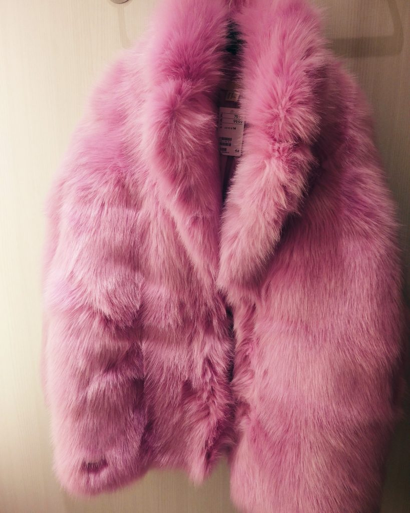 MAMA WANTS A SUPERFLY FAUX FUR COAT H&M pink faux fur coat